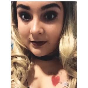 Meet your Posher, Alondra